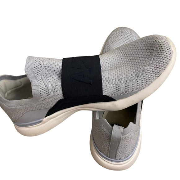 APL WOMENS LAVENDER / NAVY TRAINERS - Picture 2 of 4